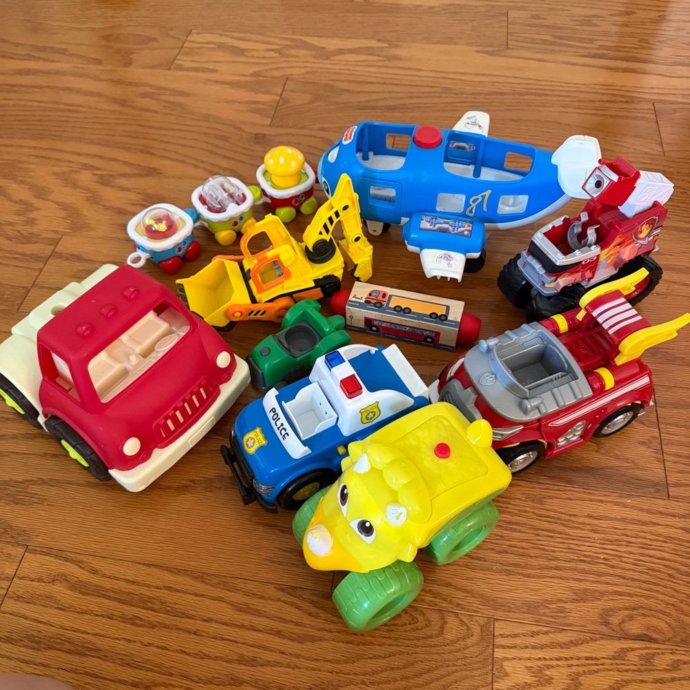Lot of boys kids Fisher-Price Colorful Kids Vehicle Car Toy Pack Wheels